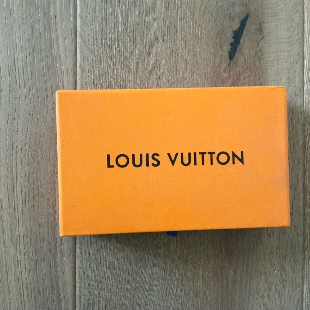 Louis Vuitton Dark Brown Monogram Wallet - Picture 7 of 7